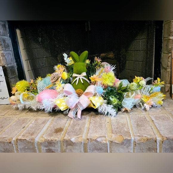 Large Easter Centerpiece - Picture 1 of 5